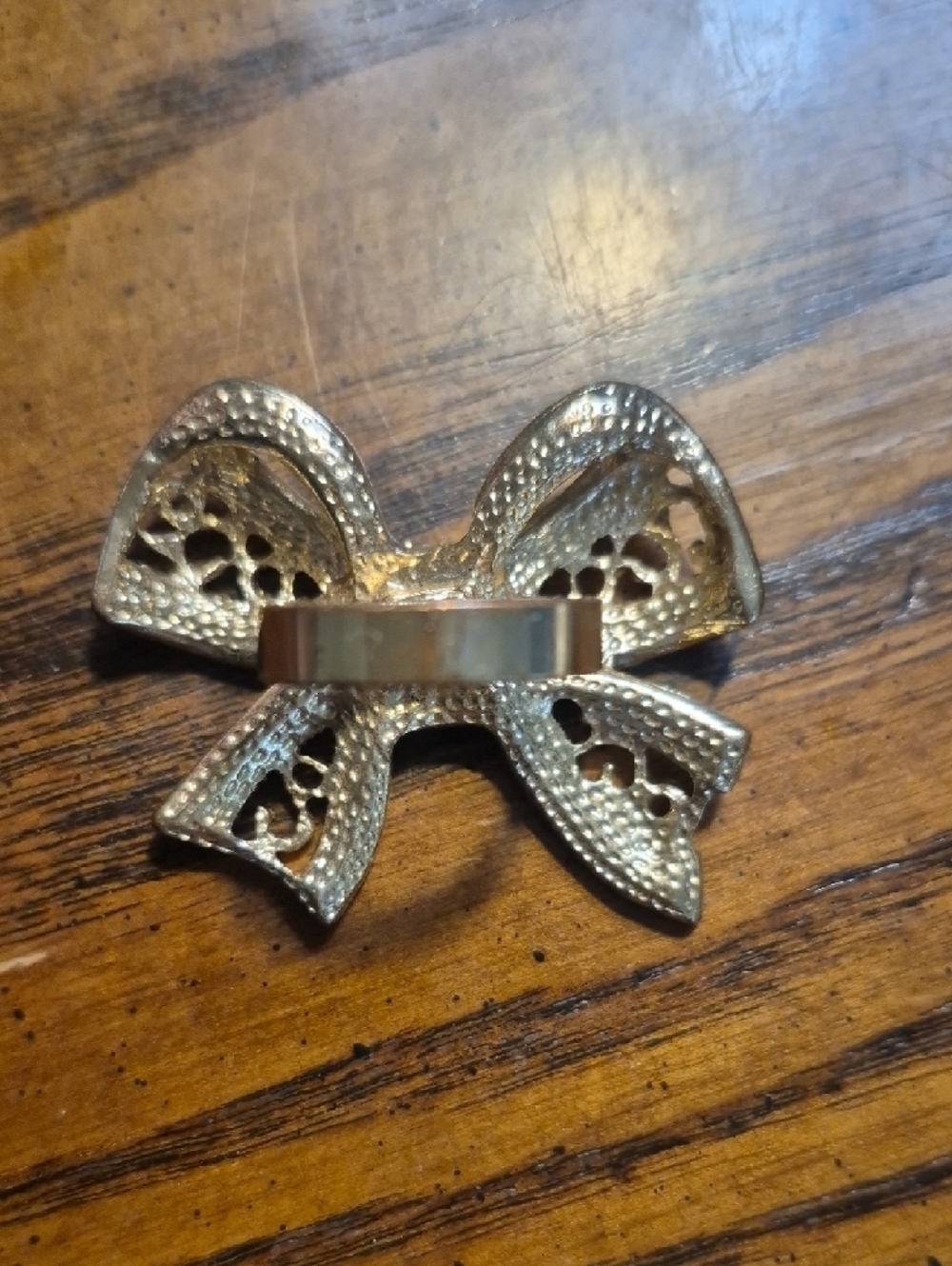 Vintage Bow Statement Ring with Aurora Borealis Crystals 5 3/4 - Picture 5 of 8